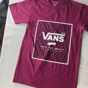 VANS Maroon Graphic Tee – XS Youth – Off The Wall Logo